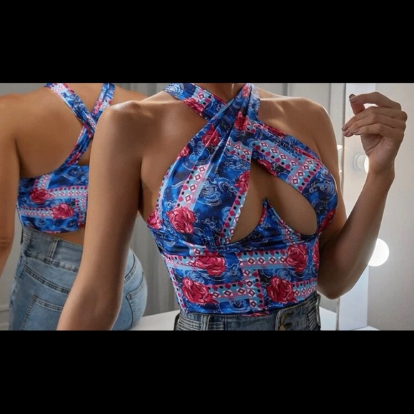 Floral crossover peekaboo bustier crop halter top - Picture 2 of 2